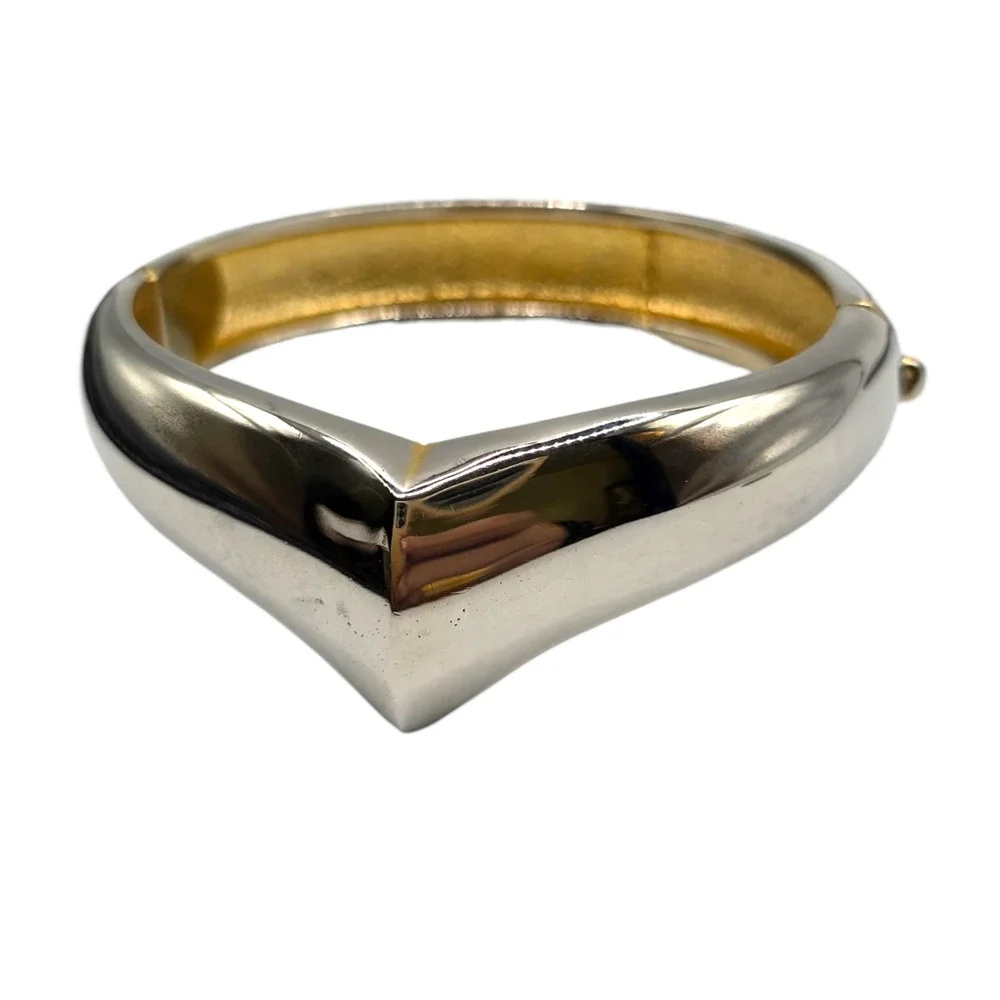 Bracelet Hinged Sculptural V Hinged Modernist 6.5